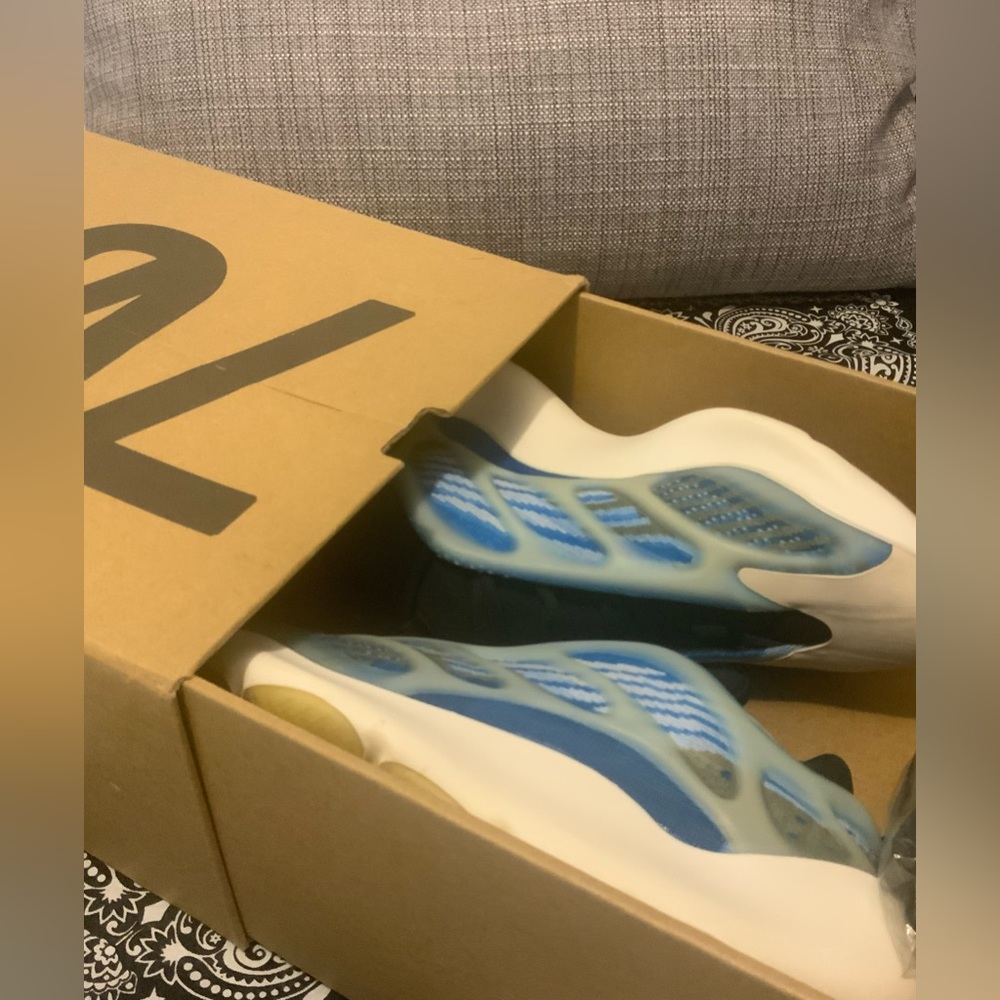 Yeezy 700